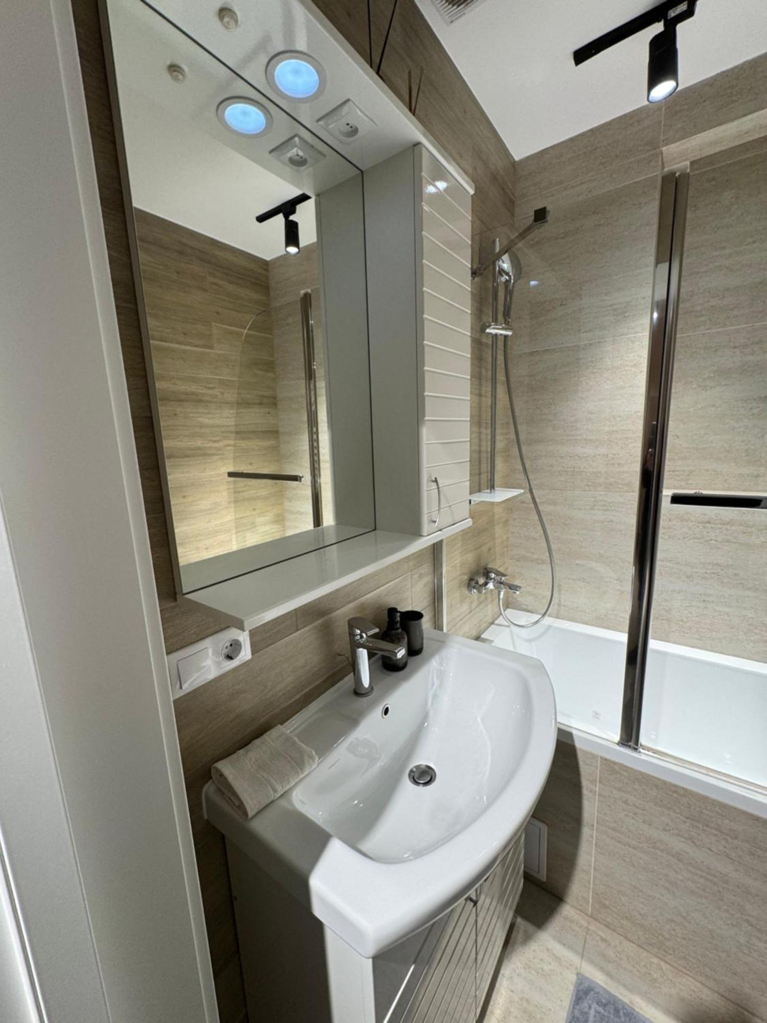 Business Lux Apartment Solomon City צ'יסינאו מראה חיצוני תמונה